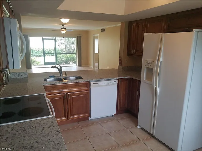5697 Rattlesnake Hammock Rd #101C — Photo 6