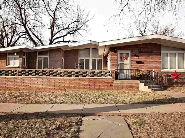 401 W Main St, Lyons, KS 67554