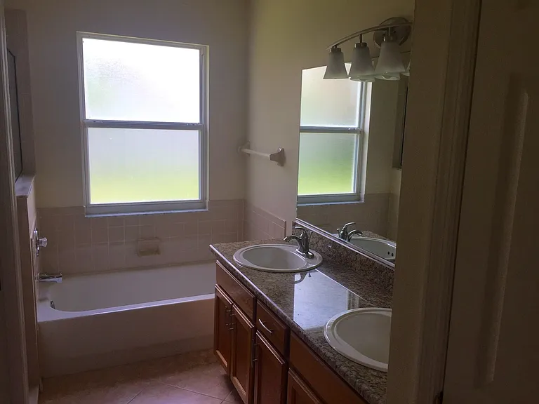 11308 Parkside Pl — Photo 24