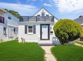 233 E Market St, Long Beach, NY 11561