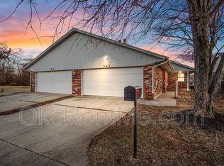 502 Peppertree Ln, Midwest City, OK 73110
