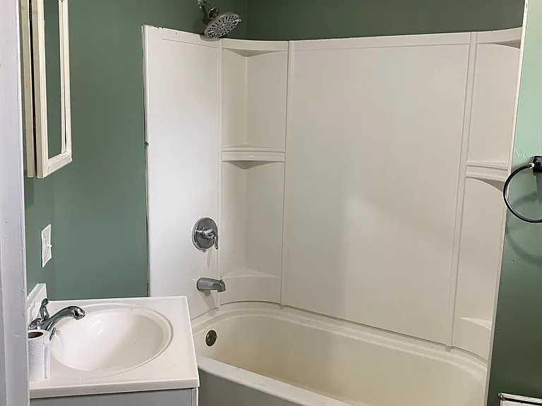 435 Edella Rd — Photo 9