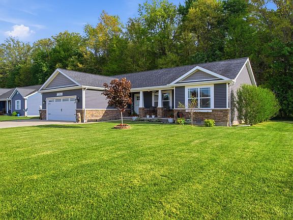 3rd image of 102 Kayleigh Dr