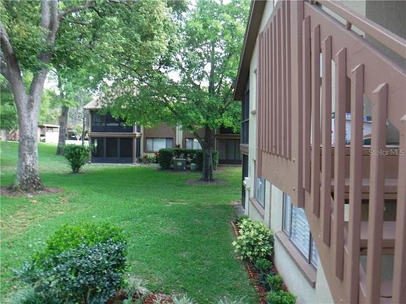 5th image of 12902 Fairway Dr APT C