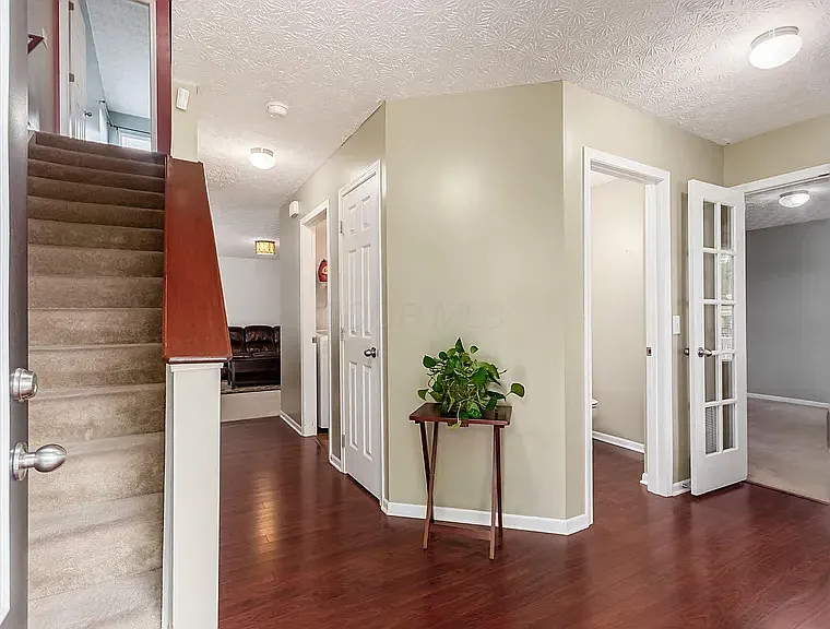 3 bed, 1906 sqft, $2,600 — Photo 4