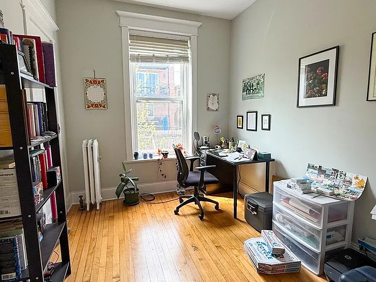 721 W Roscoe St #2 — Photo 7