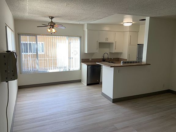 3rd image of 12737 Matteson Ave APT 9