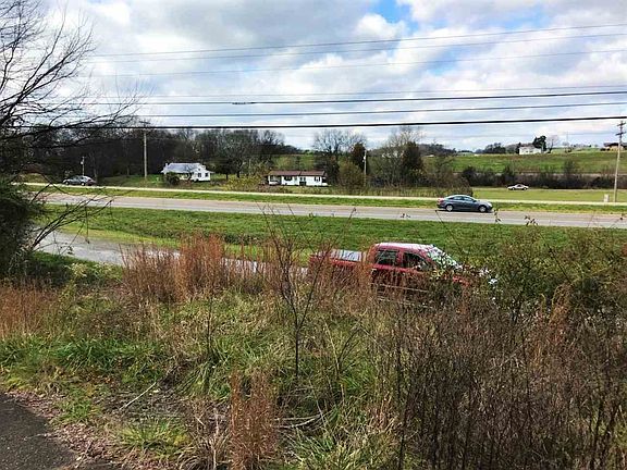 5th image of 1321 W Old A J Hwy #J