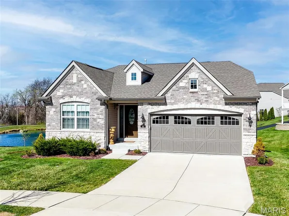 85 Alta Mira Ct, O'Fallon, MO 63368