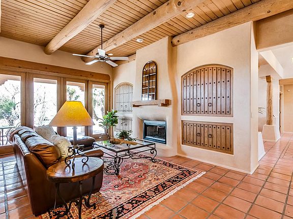 3rd image of 4851 N Avenida De Franelah