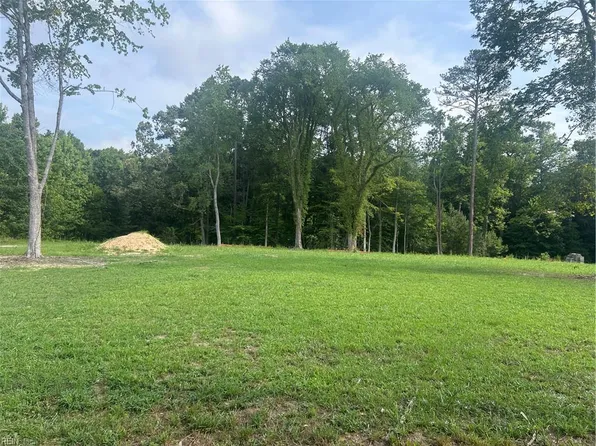1 W Minnesota Ave, Spring Grove, VA 23881