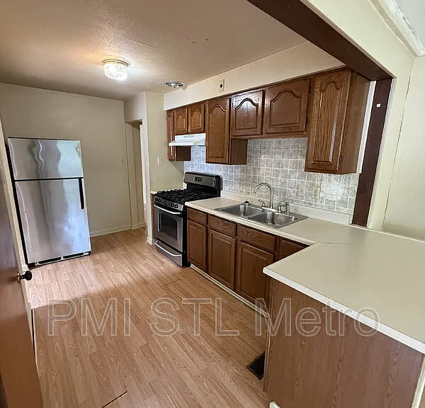 1246 Darr Dr — Photo 4