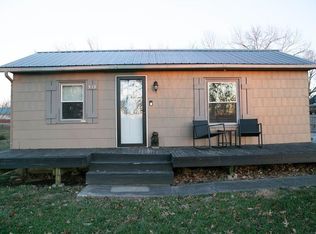 512 N Taylor St, Pleasant Hill, MO 64080