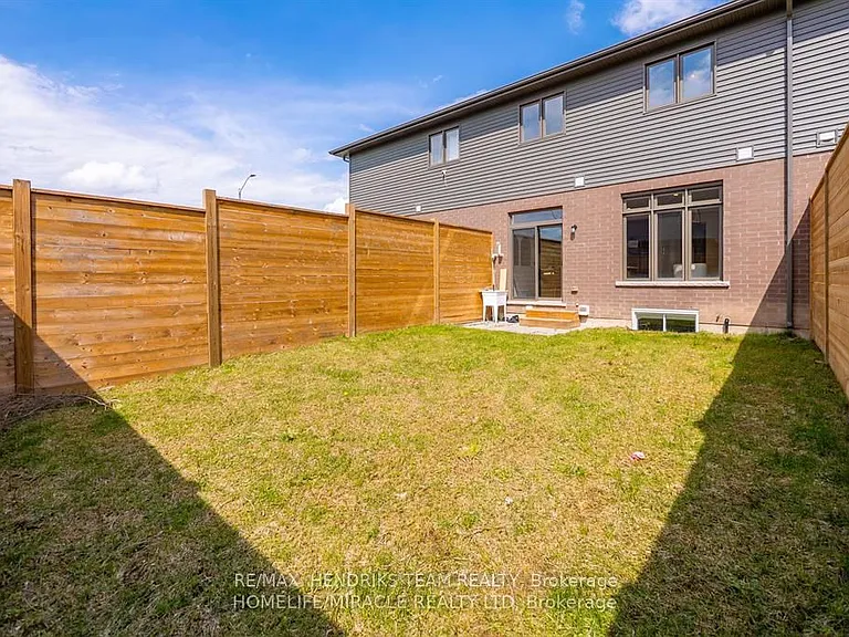 7353 Marvel Dr — Photo 33