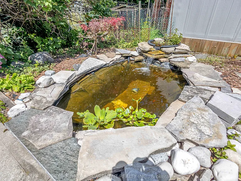 489 Acadia Dr — Photo 35
