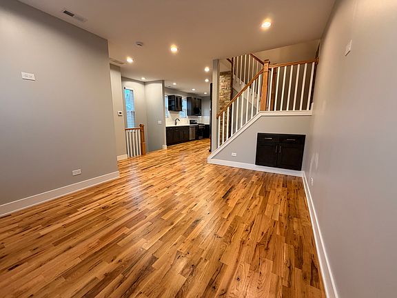 4th image of 2227 W 21st St #3F