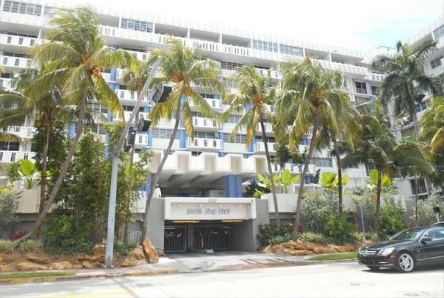 1st image of 800 West Ave APT 821