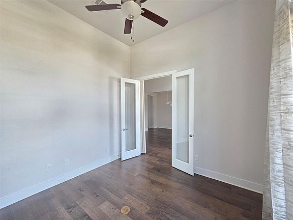 5th image of 4915 Bruco Ln