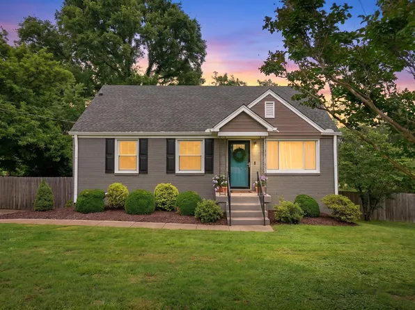 923 Shauna Dr, Nashville, TN 37214