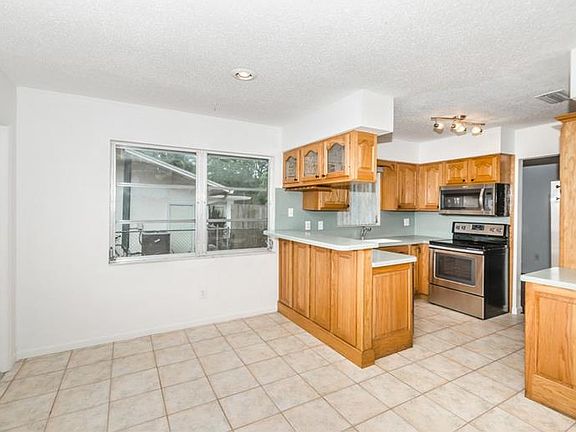 4th image of 1389 Harbor Lake Dr