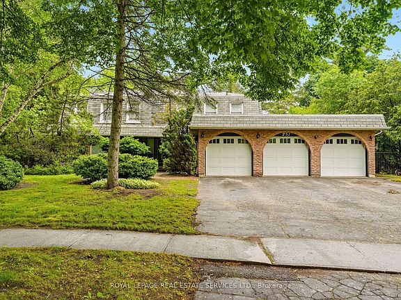 3rd image of 251 Dolphin Ct
