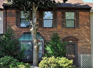 110 Hunt Dr, Horsham, PA 19044