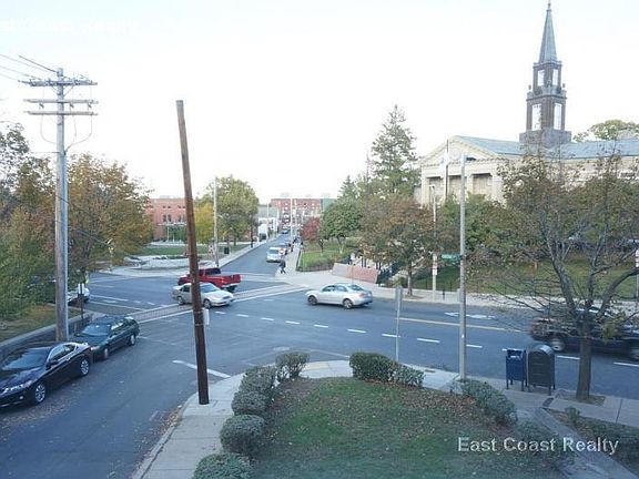 4th image of 41 Chestnut Hill Ave #2