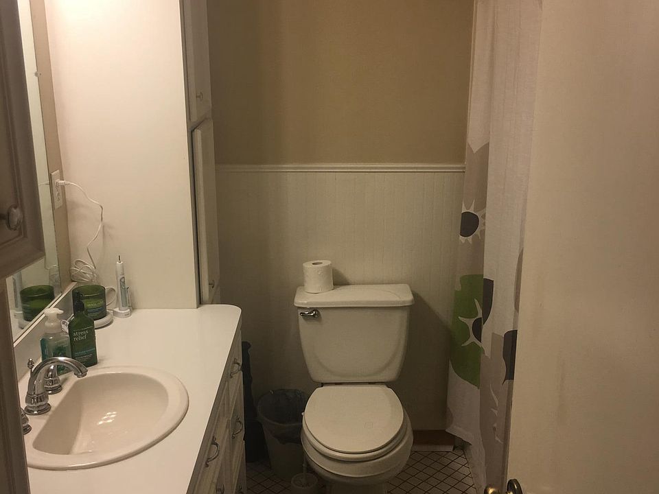 2nd image of 2407 Arcadia Dr