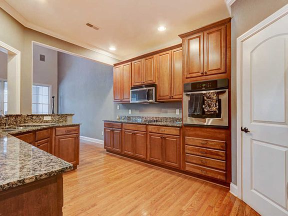 5th image of 10013 Autumn Valley Ln