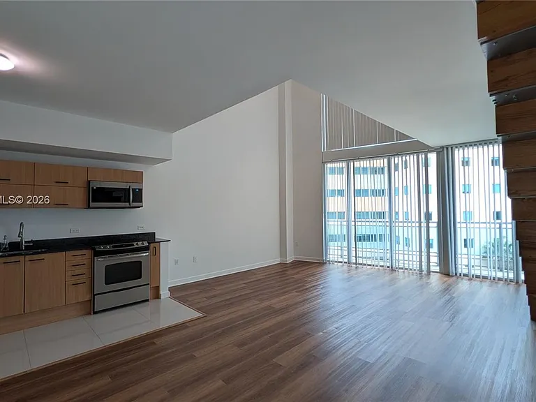 350 S Miami Ave #704 — Photo 3