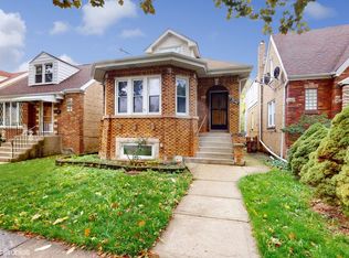 3540 N Neva Ave, Chicago, IL 60634