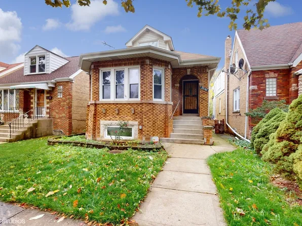 3540 N Neva Ave, Chicago, IL 60634
