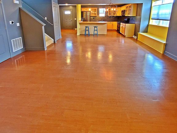 Open Floor Plan/Cork Floors