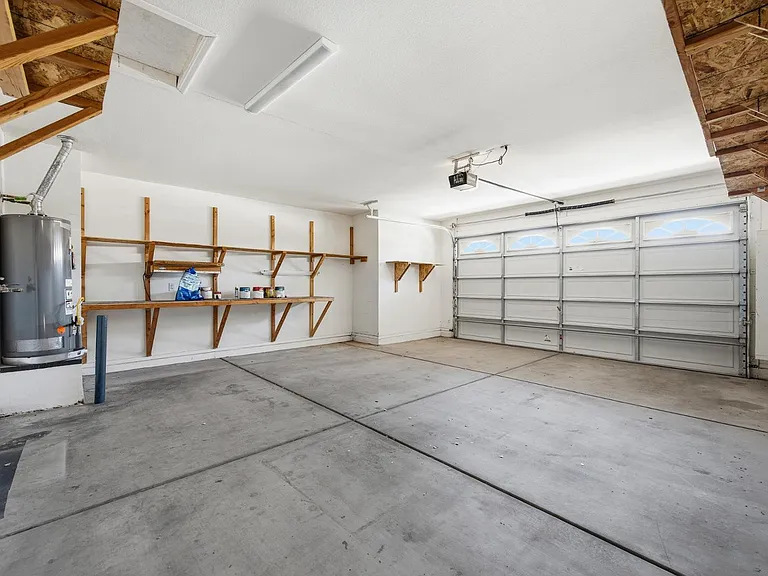 8407 W Myrtle Ave — Photo 24