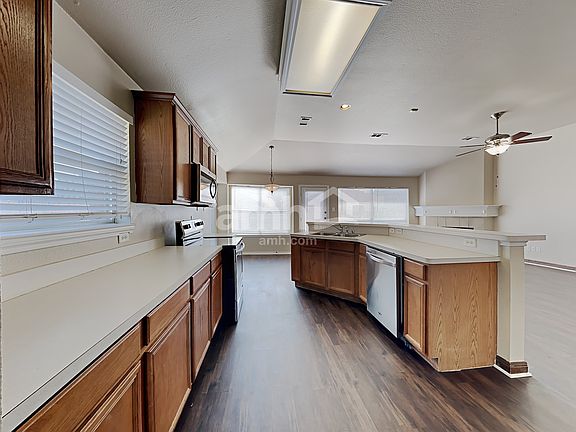 4th image of 350 Mesquite Hill Dr