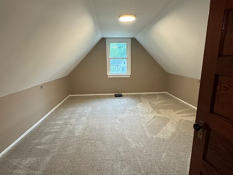 908 Troy Rd — Photo 14