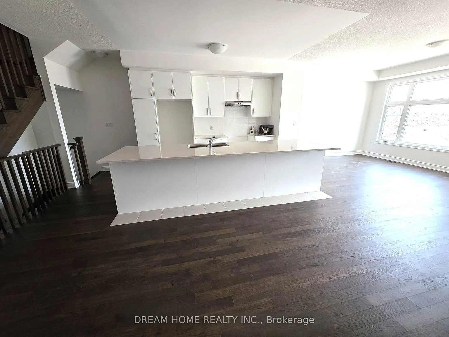 3 bed, $3,550 — Photo 2