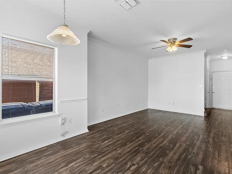 222 Wyndham Meadows Way — Photo 4