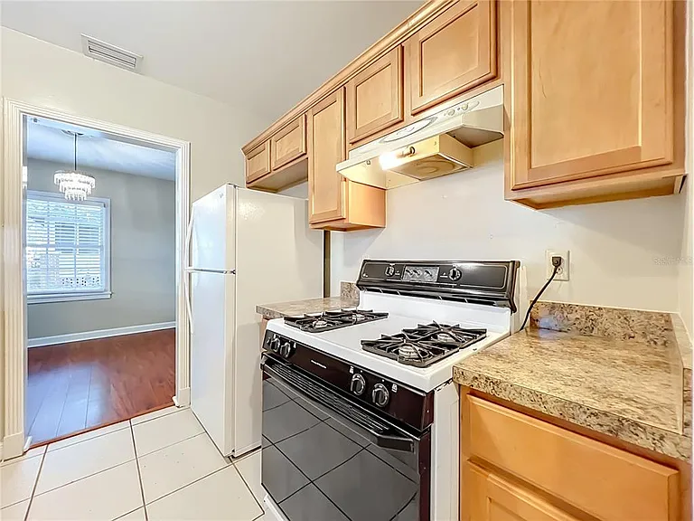 21 N Mills Ave — Photo 16