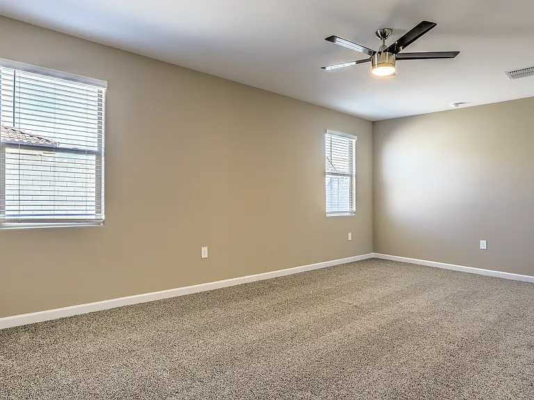 30358 W Crittenden Ln — Photo 19