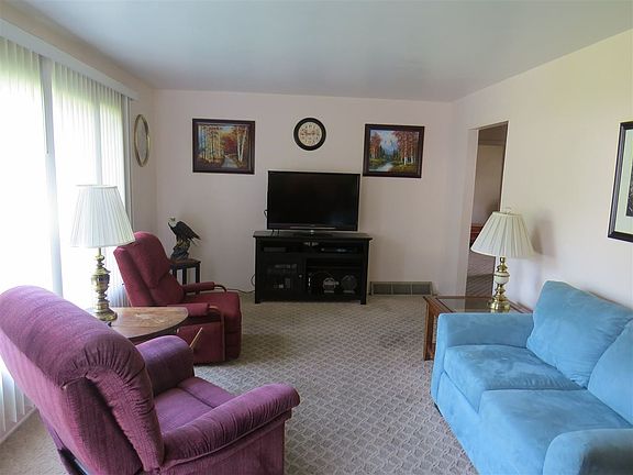 4th image of 25 Rivercrest Dr