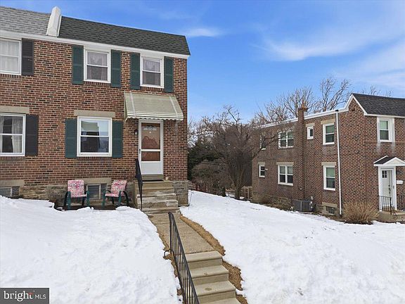 3rd image of 552 Overlook Rd