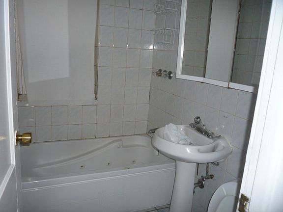 5th image of 3322 W Pensacola Ave