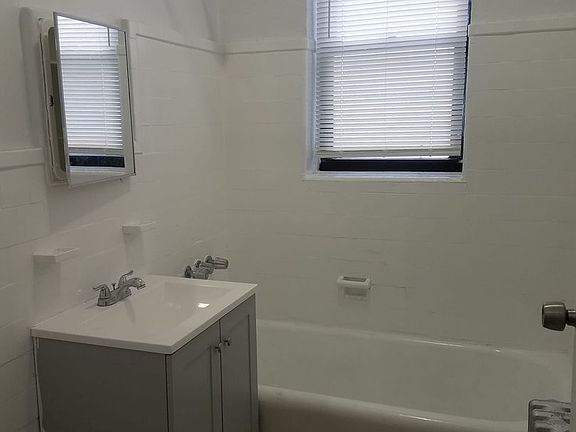 2nd image of 279 4th Ave APT 410