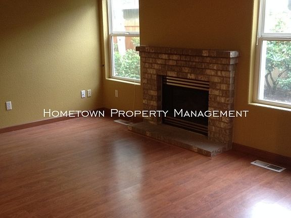 2nd image of 5504 Cricket Ln SE