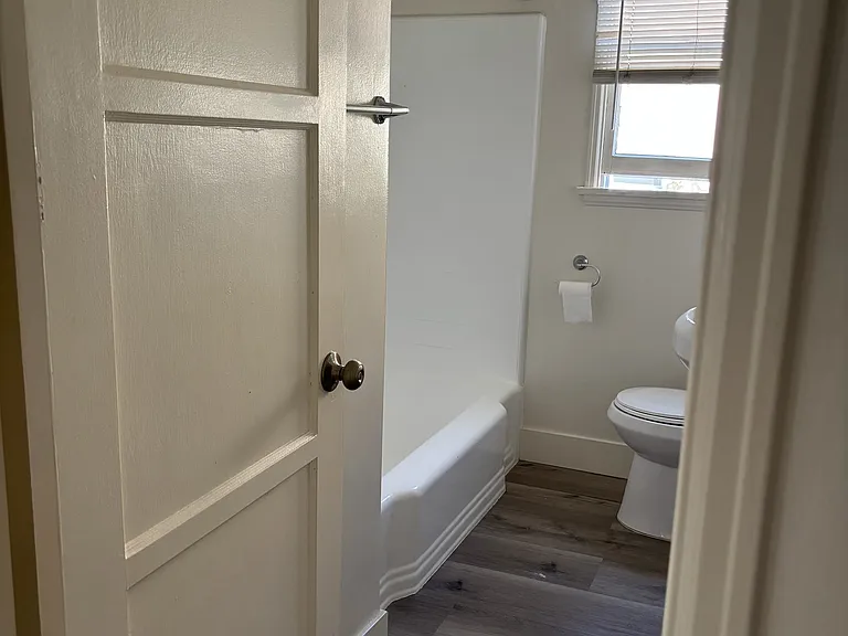 6922 Glasgow Ave #6924 — Photo 6