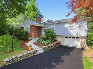 18 Fletcher St, Worcester, MA 01604