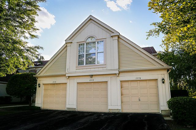 1st image of 1370 Longacre Ln #1370