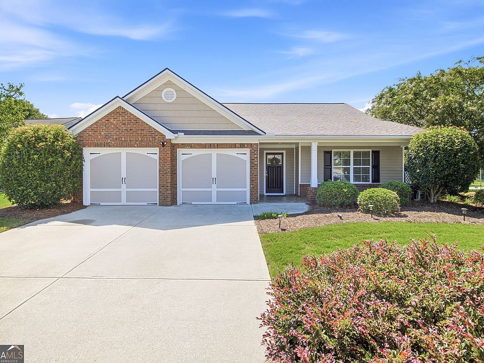 1st image of 304 Victory Cir