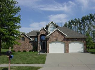 24 Barrington Pl, Iowa City, IA 52245